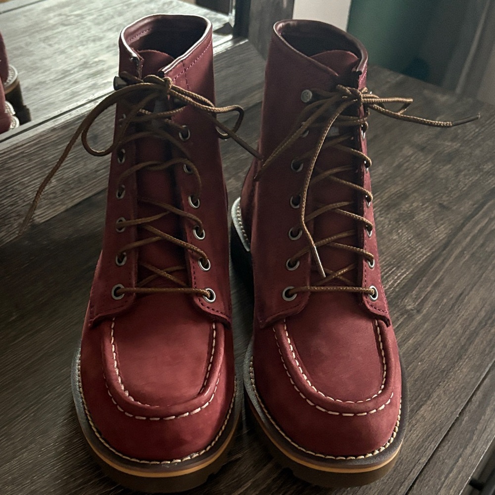 Carhartt Women's Red Lace Up Boots
